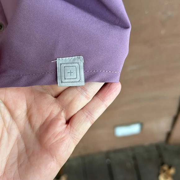 5.11 Tactical women’s snap button tailored short sleeve shirt size small - Picture 3 of 6